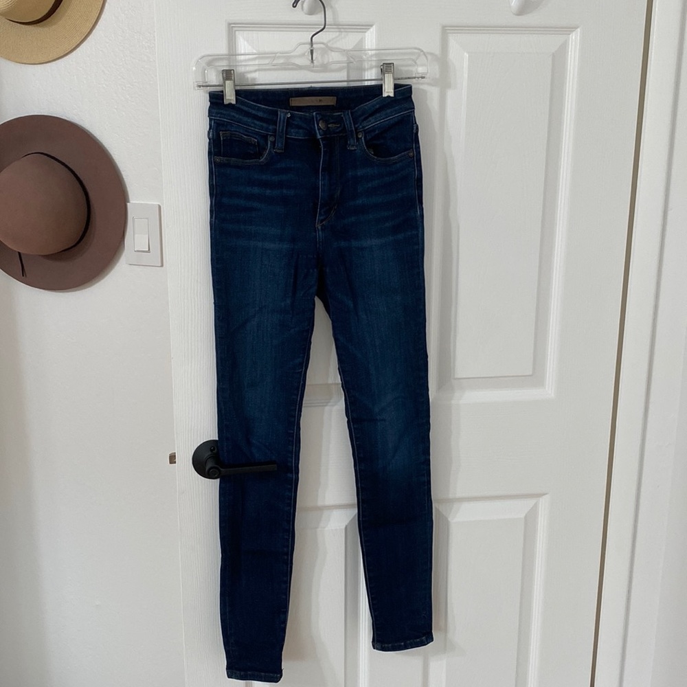 Joes jeans. Size 24. Used condition. No rips or tears, but a bit of stretching.